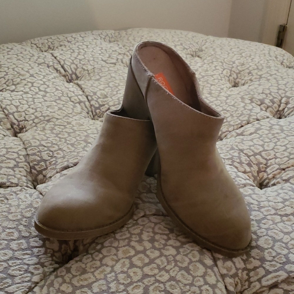 Rocket Dog Clogs